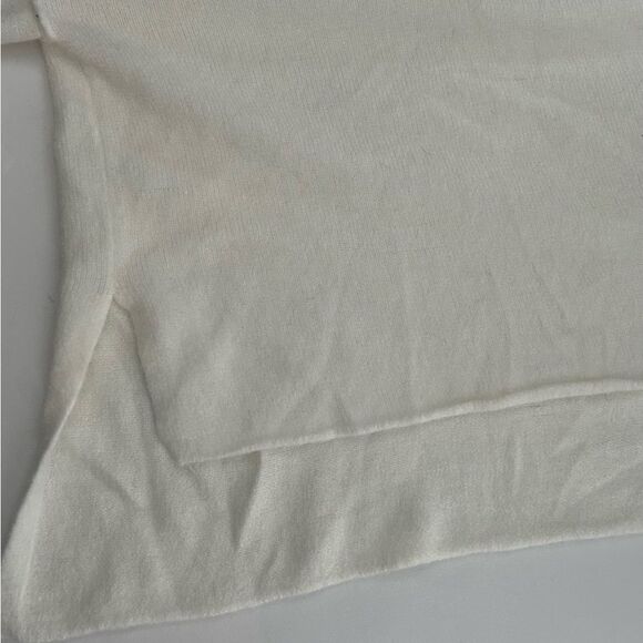 She + Sky White wide Sleeve Soft Sweater Size Medium - Picture 4 of 8